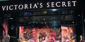 Vânzările Victoria's Secret au crescut cu 15% în primul trimestru din 2026